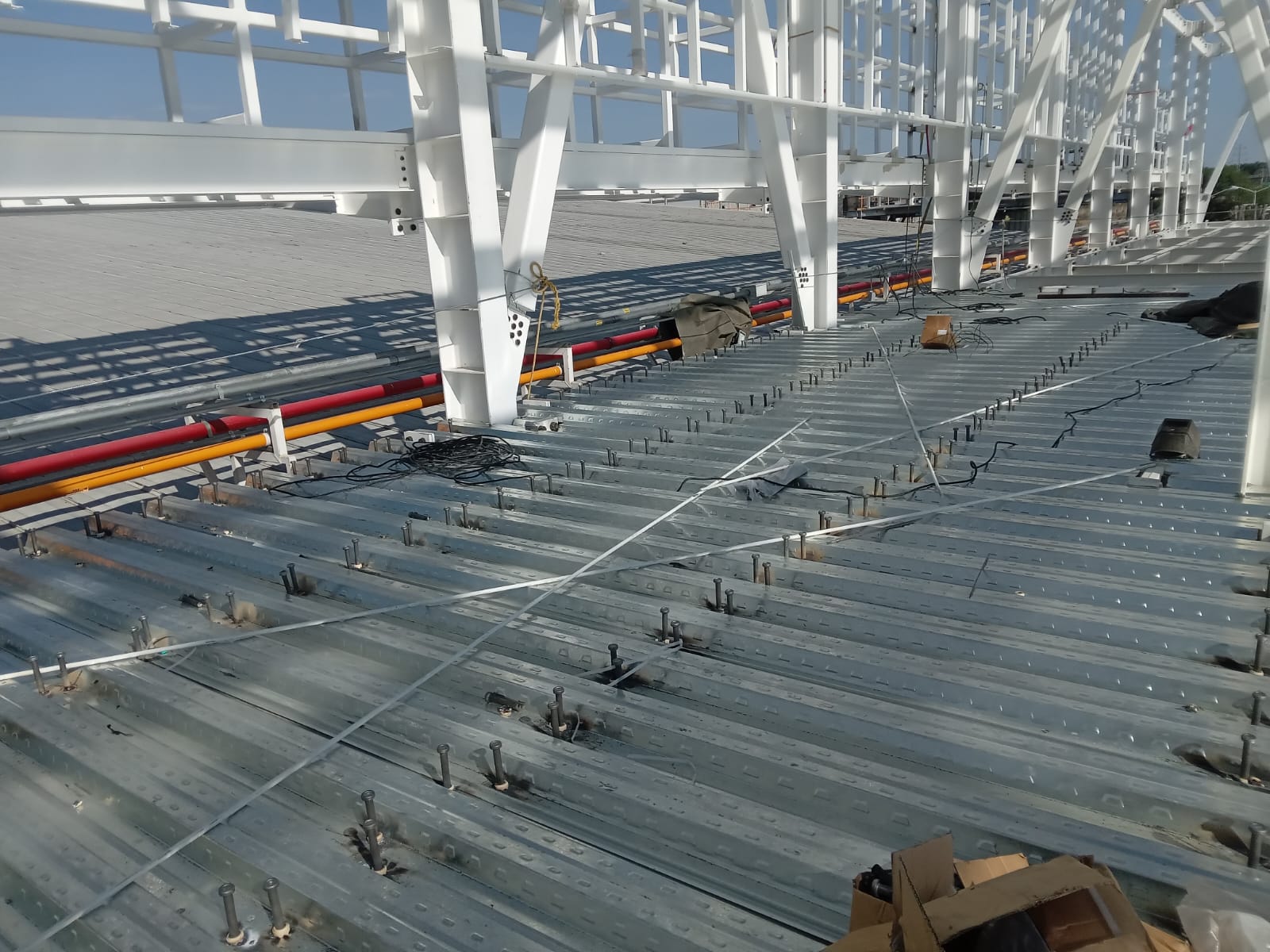 INSTALACION DE PERNO AUTOSOLDABLE